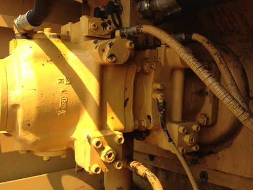 ขายรถแบคโฮ CAT E200B นำเข้าจากญี่ปุ่น หรือขายดาวน์ 450000 บาท มี VDO ครับ สภาพสวย คอนโทรลสั้น ติดต่อ 089-8368497/081-2990958