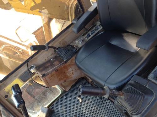 ขายรถแบคโฮ CAT E200B นำเข้าจากญี่ปุ่น หรือขายดาวน์ 450000 บาท มี VDO ครับ สภาพสวย คอนโทรลสั้น ติดต่อ 089-8368497/081-2990958