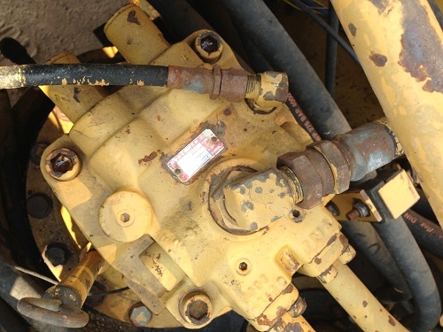 ขายรถแบคโฮ CAT E200B นำเข้าจากญี่ปุ่น หรือขายดาวน์ 450000 บาท มี VDO ครับ สภาพสวย คอนโทรลสั้น ติดต่อ 089-8368497/081-2990958