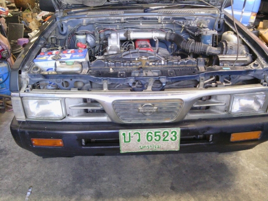 Nissan Big M ปี1996 จอโค้ง