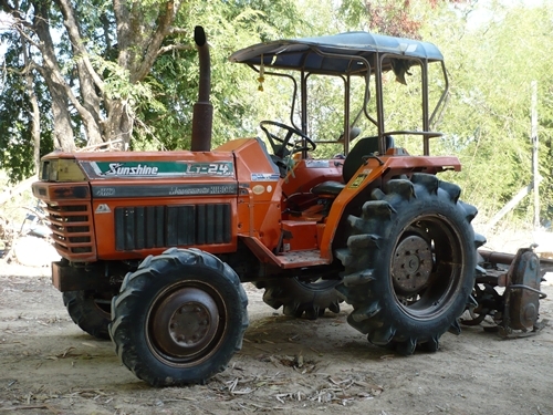 ขายรถไถ KUBOTA L1-24 ระบบ 4 WD พร้อมโรตารี่สภาพเดิม ๆ
