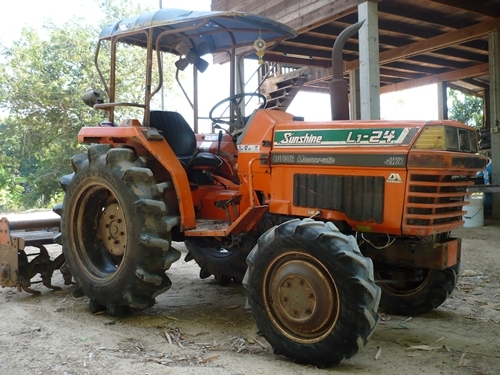 ขายรถไถ KUBOTA L1-24 ระบบ 4 WD พร้อมโรตารี่สภาพเดิม ๆ