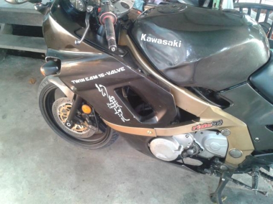 ...ZZR 400 ทะเบียนโอนขนส่ง  59000  บาท tel 0883409574  0832828714  ระบบไฟติดทุกดวง  ไม่มีปัญหาพร้อมออกทริป