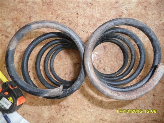 ขาย สปริง สูง 24 ซ.ม. 1 คู่ 500 บาท T.088-875-9838 K.ae