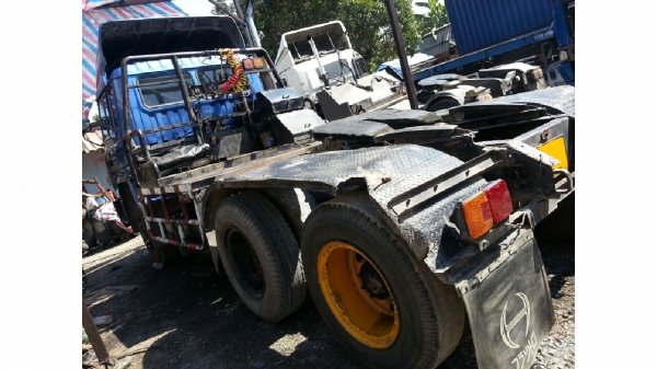 ขาย รถบรรทุก หัวลาก HINO