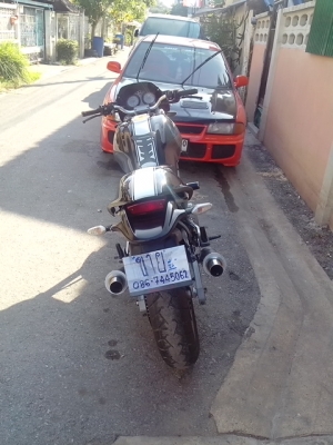 ขาย Ducati m 400 ปี01 ไมล์สองลูกสวยๆ อินวอยแท้ครบๆใหม่กริ๊ปๆต่อรองได้