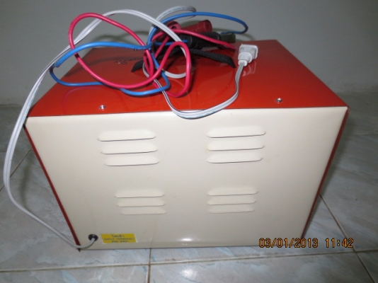 ขายเครื่องชาร์จไฟแบตเตอรี่รถยนต์และมอไซค์  6,12,18,24 V/30A.