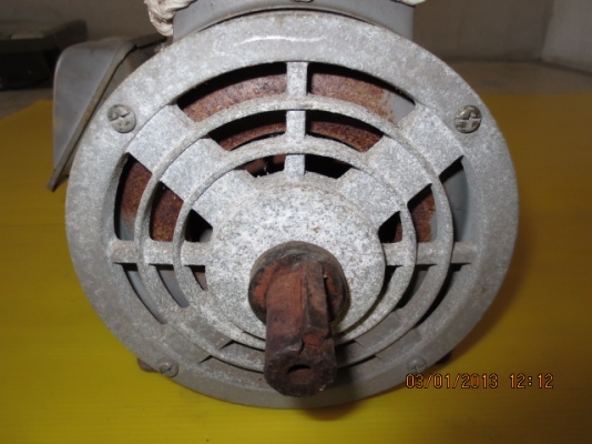 ขายมอเตอร์ ขนาด 1 แรงม้า ใช้ไฟบ้าน 220V. ราคาถูก