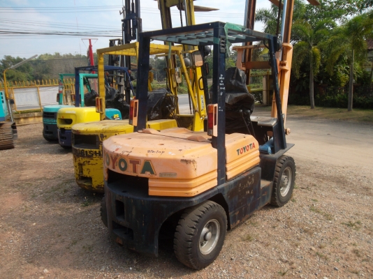 ขายรถยกโฟค์ลิฟโคมัสสุ FD25-14 ดีเซล เสาสูง4เมตร ก. ออโต้