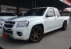 CHEVROLET Colorado กระบะแต่งขั้นเทพ สีขาวมุก สวยโคตร โคตร