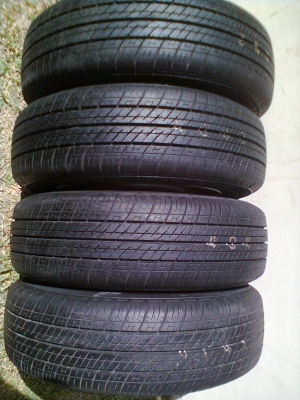ปรับราคาใหม่ขายยางป้ายแตงใหม่ๆ dunlopยางปี 4312 ขนาด 175/65R14 พร้อมกะทะเหล็ก  1 ชุด