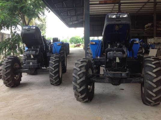 ขายรถไถ New Holland TL 5050 สภาพดี