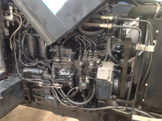 ขายรถไถ New Holland TL 5050 สภาพดี