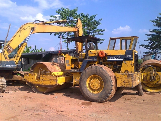 ขายด่วน!..รถบดอัด สั่นสะเทือน KOMATSU JV100 A สวยแน่น พร้อมลุย.