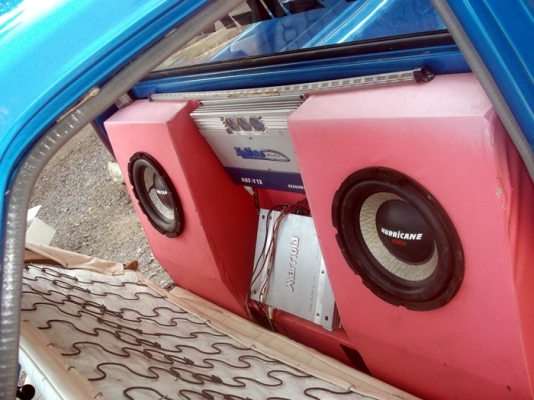 ขายดัทสันช้างเหยียบ 620 สี่ขอไฟนอน สีน้ำเงินสด ติดเครื่องเสียง กระจังหน้าแว่น ล้อแม็ก ทะเบียนเต็ม มีบริการส่งด้วยคับ