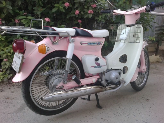 ขาย honda C70 สีชมพู ทะเบียนพร้อมชุดโอน พร้อมใช้ พร้อมขี่