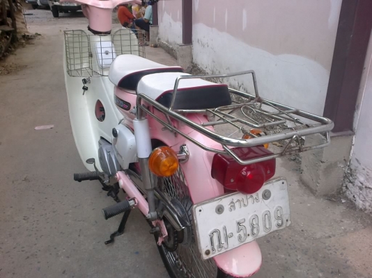 ขาย honda C70 สีชมพู ทะเบียนพร้อมชุดโอน พร้อมใช้ พร้อมขี่