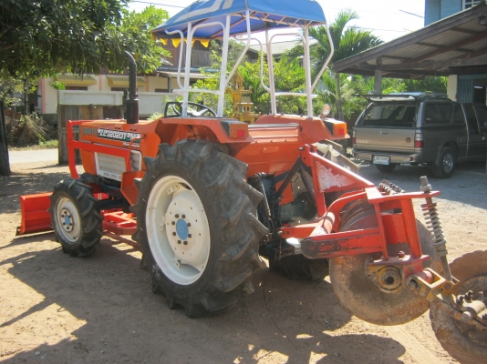 ขายด่วนรถไถนาคูโบต้า zl 3202 dt-m 4wd 2เพลาพวงมาลัยเพาเวอร์ พร้อมอุปกรณ์ผาน lcs 6x22พร้อมใช้ครับ.....