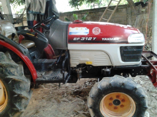 ขายด่วน รถแทรคเตอร์ ยันม่าร์ 31 แรง สวยๆถูกๆ ครับ
