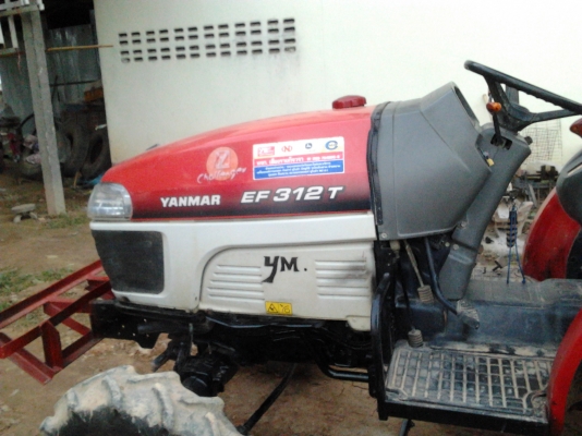 ขายด่วน รถแทรคเตอร์ ยันม่าร์ 31 แรง สวยๆถูกๆ ครับ