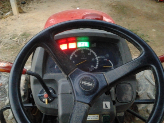 ขายด่วน รถแทรคเตอร์ ยันม่าร์ 31 แรง สวยๆถูกๆ ครับ