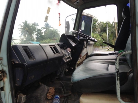 รถอิซูซุ 10 ล้อดั๊ม FVZ เปลื่ยนเครื่อง 230 แรงม้า ปี 39  สนใจติดต่อ 081 - 6079515