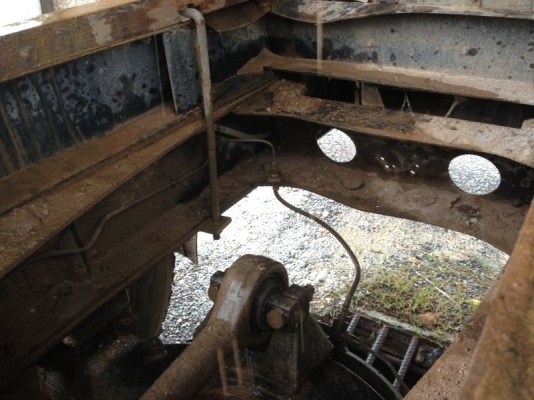 รถอิซูซุ 10 ล้อดั๊ม FVZ เปลื่ยนเครื่อง 230 แรงม้า ปี 39  สนใจติดต่อ 081 - 6079515