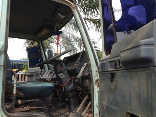 รถอิซูซุ 10 ล้อดั๊ม FVZ เปลื่ยนเครื่อง 230 แรงม้า ปี 39  สนใจติดต่อ 081 - 6079515