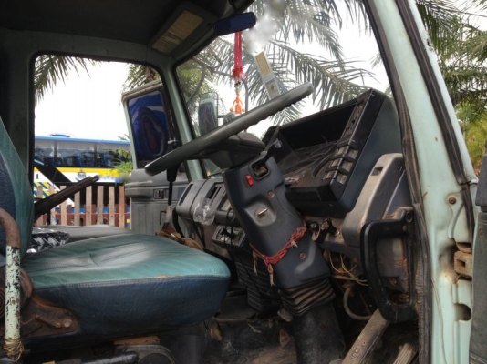 รถอิซูซุ 10 ล้อดั๊ม FVZ เปลื่ยนเครื่อง 230 แรงม้า ปี 39  สนใจติดต่อ 081 - 6079515