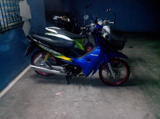 w-100