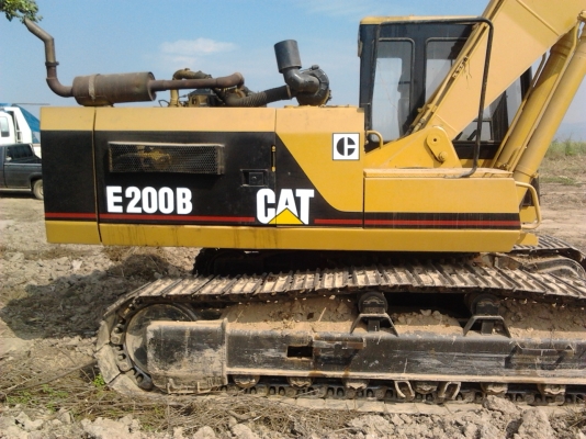 สภาพพร้อมใช้ แบคโฮ cat e200b