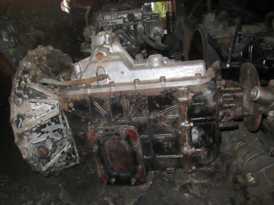 ขายเกียร์ J เสื้อลาย 6เกียร์เดินหน้า 7เกียร์ถอย