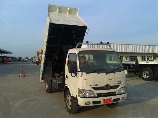 ขายรถบรรทุกฮีโน่รุ่นใหม่150แรงม้า