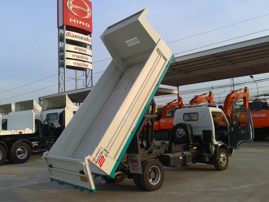 ขายรถบรรทุกฮีโน่รุ่นใหม่150แรงม้า