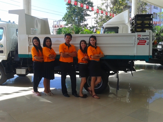 ขายรถบรรทุกฮีโน่รุ่นใหม่150แรงม้า