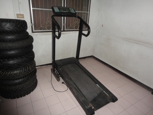 ลู่วิ่งไฟฟ้า  ราคา  8500 บาท