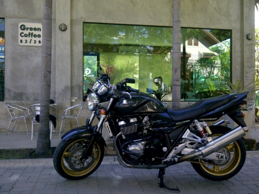 ขายแลก GSX1400 2005 หัวฉีดประหยัดมาก ท่อสูตรคู่ตรงรุ่น สีดำเดิม ใหม่มาก