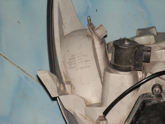 โคมไฟหน้าคัมรี่พี่ที่อยู่ปทุมวันรับไปดูเเลต่อเเล้วครับ