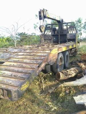 ขายด่วนไอัหลงสองเพลาสิบสปีดหางปลาขึ้นแม็คโครพร้อมเครน3ตัน5ทะเบียนท้ายลาดมีเครื่องทุ่นแรงเรียบร้อยรีบจองด่วน โทร0801515451