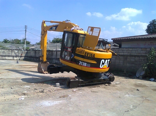 ขายด่วน!..รถแบคโฮ CAT 313B CR รุ่นพิเศษ รถสวยสุดขีด เก่านอก กำลังเปลี่ยนโซ่ใหม่ให้ ปรับสภาพแ้ล้ว พร้อมลุย.