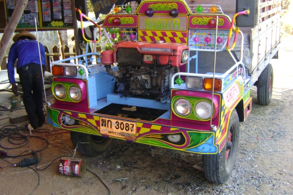 รับทำสี ปะผุ ดัดแปลง รถอีแต๋น รถเพื่อการเกษตรทุกชนิด