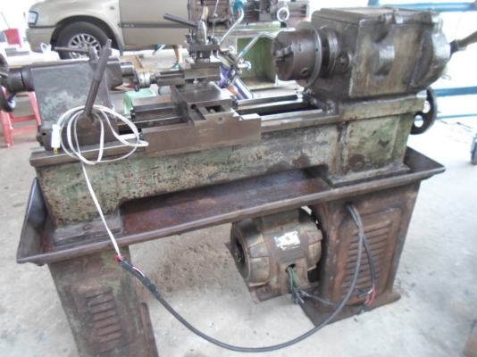 เครื่องกลึง 3 ฟุต  CHIEN  YEH  28,000  ด่วน  !!!!