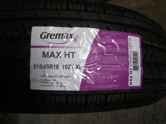 ยาง 215 65 16 SUNTEK MAX H/T เส้นละ 2,600 บาท