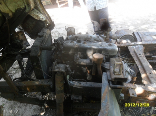 ขายรถสี่ล้อกลางTLหัวปี๊บตามสภาพ