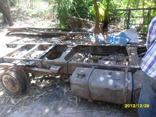 ขายรถสี่ล้อกลางTLหัวปี๊บตามสภาพ