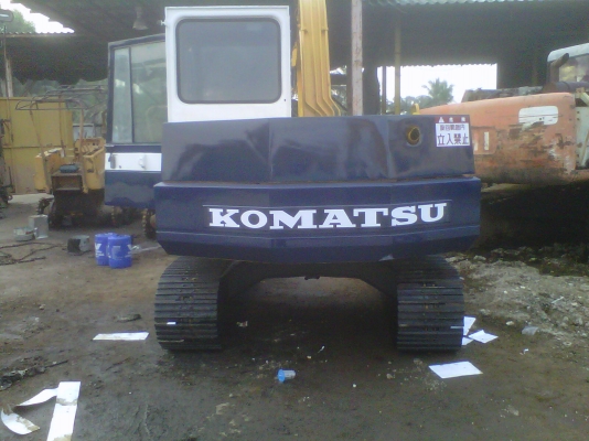 ขายรถแมคโครPC60-5 สภาพพร้อมใช้ เอกสารอินวอย สนใจติดต่อ บอย 085-156-2314