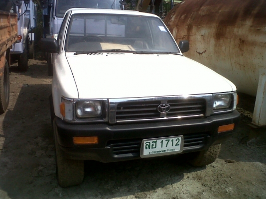 ขายรถกระบะ4x4สภาพดีพร้อมใช้งาน