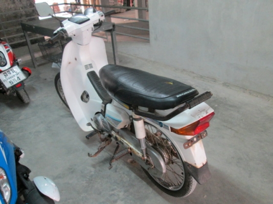 ขาย Honda dream คุรุสภาแท้ สีขาว สภาพเดิมๆสวยๆ ราคาเบาๆ ทะเบียนพร้อมโอนครับ