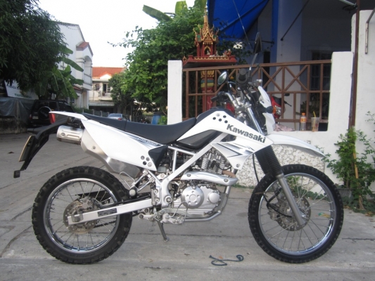 ขายด่วน KLX125ปี53ใหม่มากหัวฉีดสตาทมือววิ่งน้อย15000kmชุดโอนครบ