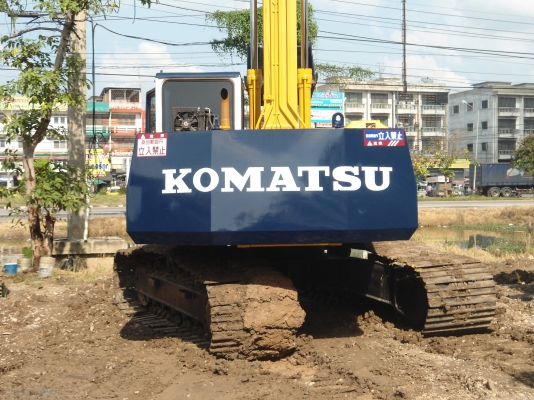 ขายรถแมคโครPC200-5 สภาพพร้อมใช้ ไฟฟ้าครบ แอร์เย็น เครื่องเสียงดัง